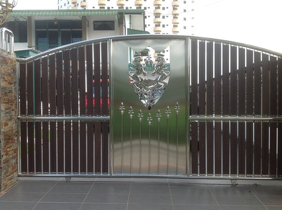Stainless Steel Gate with Wood