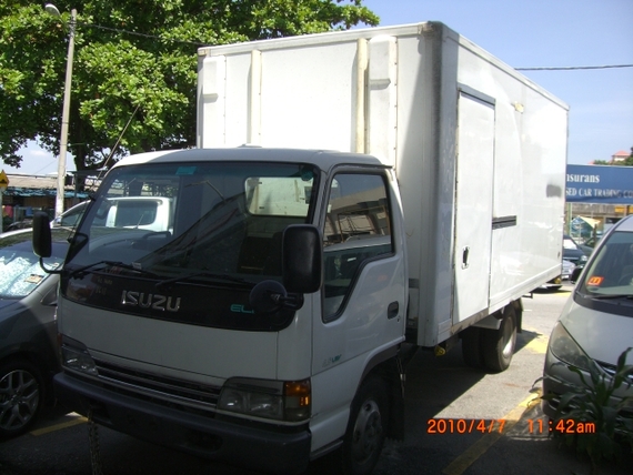 ISUZU REBUILD NPR71 REFRIGERATED INSULATED BOX