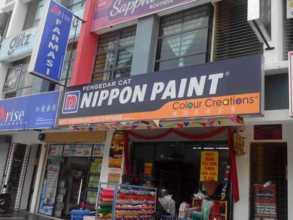 Good Old Hardware Stores Experiment Online But Surviving Big Franchise Onslaught Anyway Malaysianow