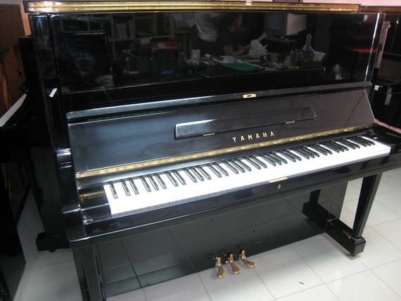 Yamaha U3E