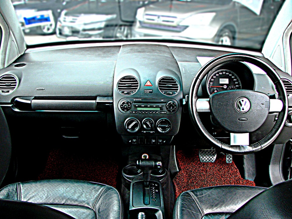 Volkswagen Beetle 2.0 (A) 2007