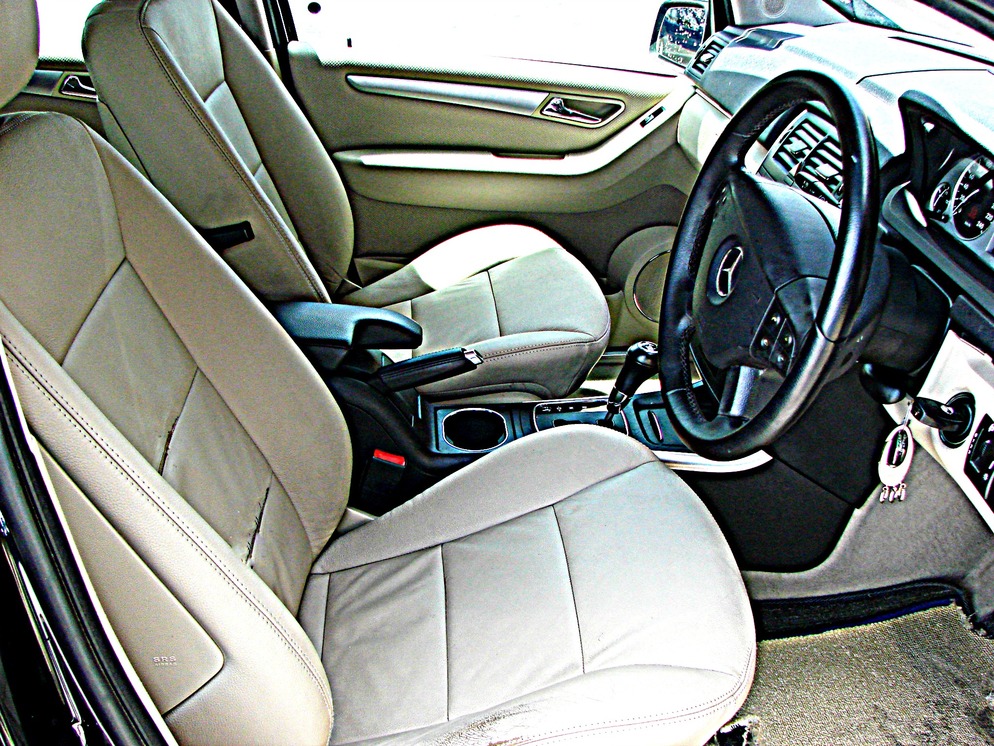 Mercedes Benz B180 (A) 2010