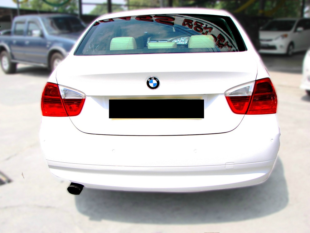 BMW 320i 2.0 Sedan 2005