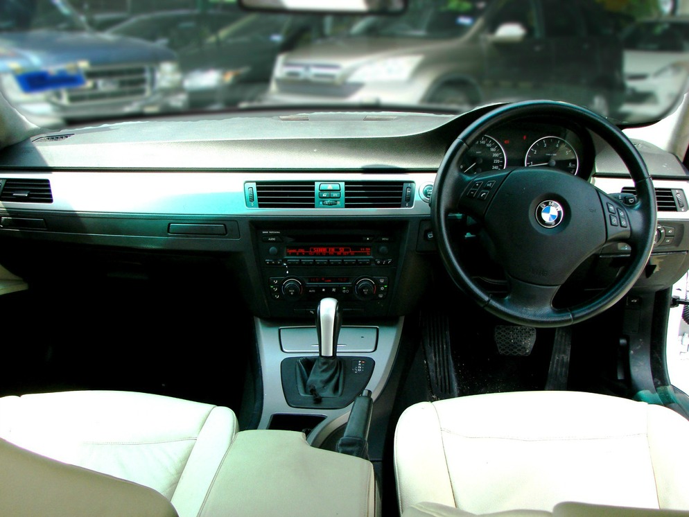 BMW 320i 2.0 Sedan 2005