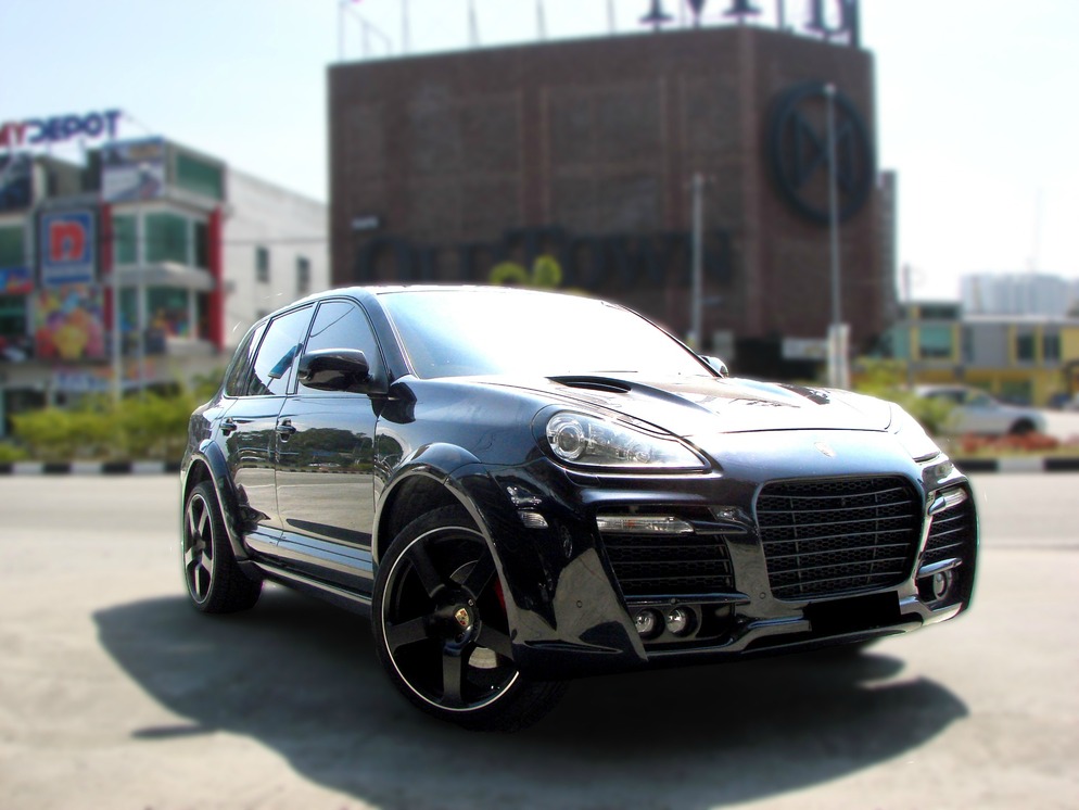 Porsche Cayenne 4.8 Turbo 2007  (B)