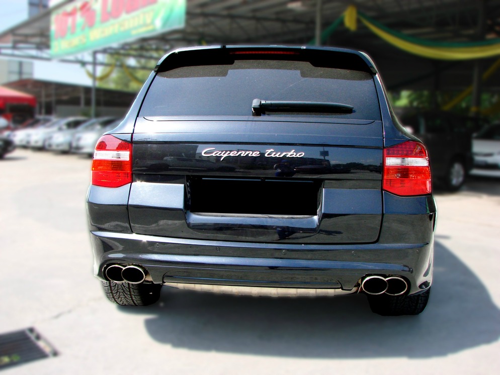 Porsche Cayenne 4.8 Turbo 2007  (B)