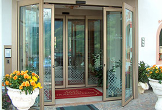 AUTOMATIC DOOR ACCESS SYSTEM
