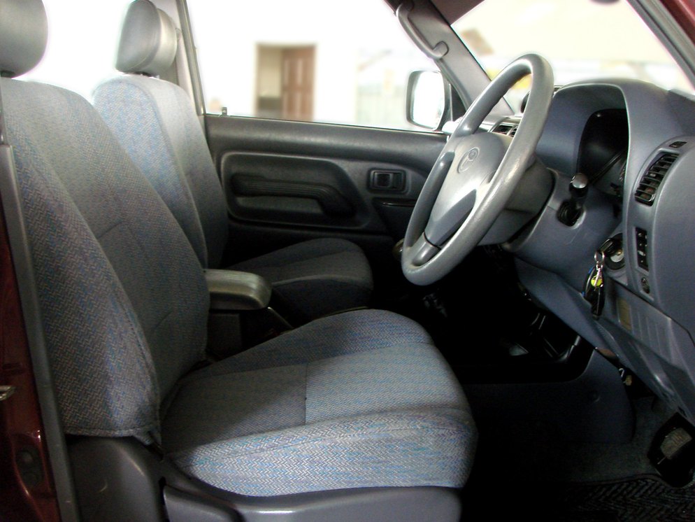 Toyota Land Cruiser Prado 2.7 (Manual) 1997