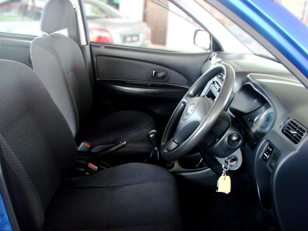 Toyota Avanza 1.3 (M) 2006