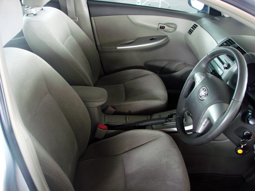 Toyota Corolla Altis 1.8 E (A) 2009