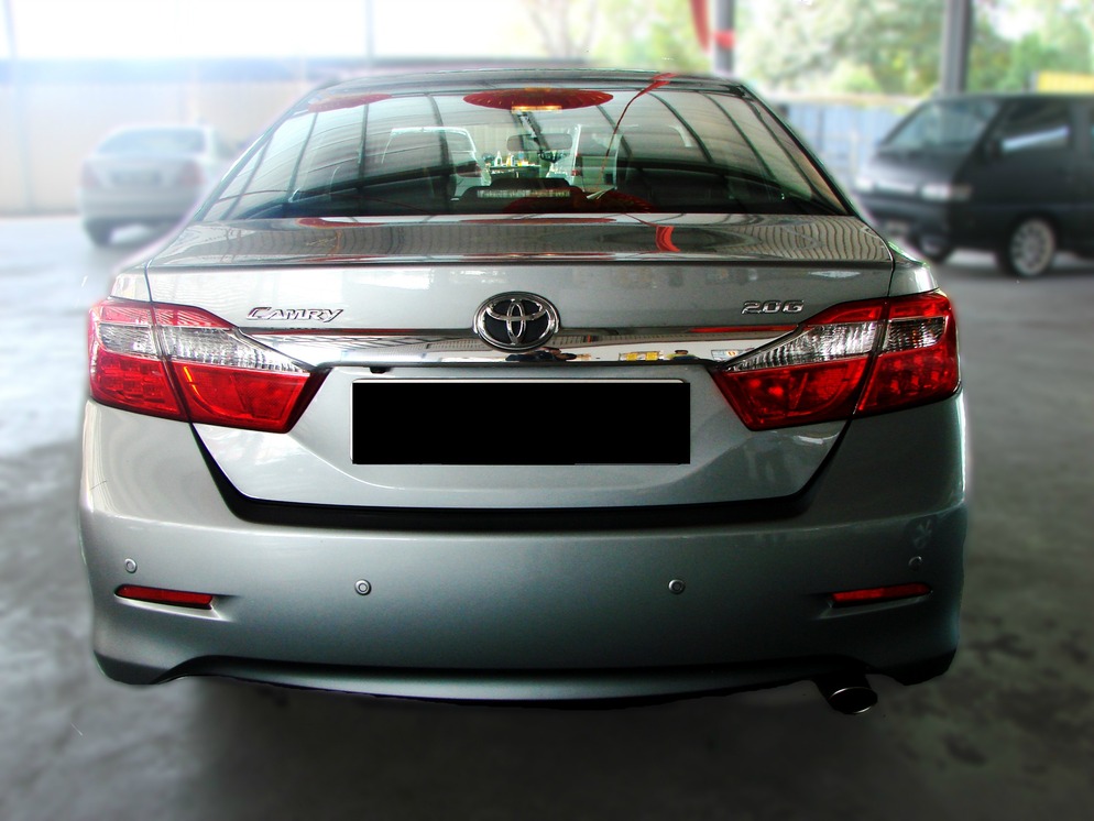 Toyota Camry 2.0G (Auto) 2012