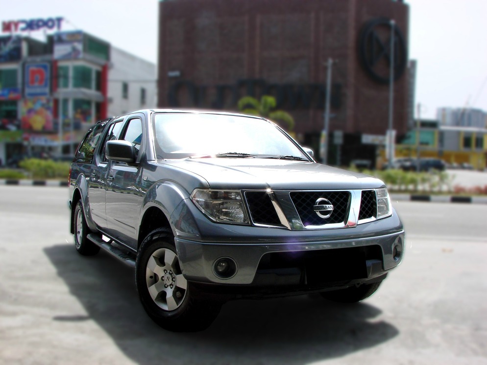 Nissan Navara 2.5 (M) Pickup Truck 2011