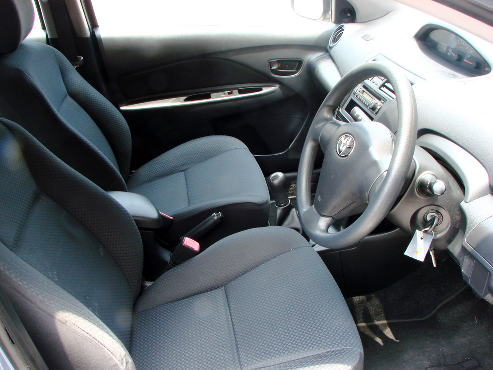 Toyota Vios 1.5 J (Manual) 2009