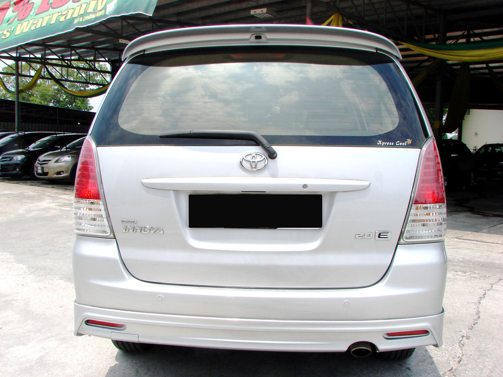 Toyota Innova 2.0 E (Manual) 2010