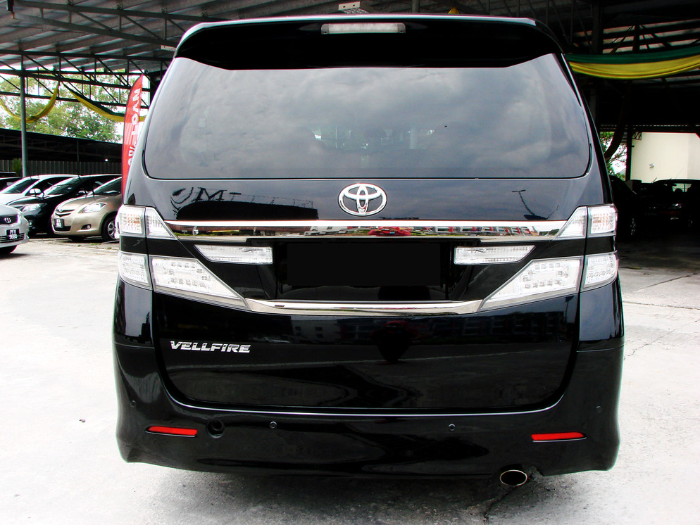 Toyota Velfire 2.4 (Both) 2011