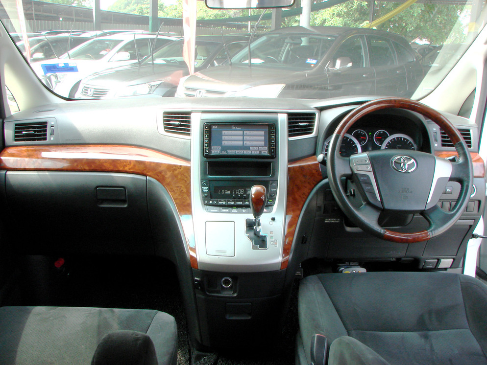 Toyota Vellfife 2.4 Z-Platinium 2010