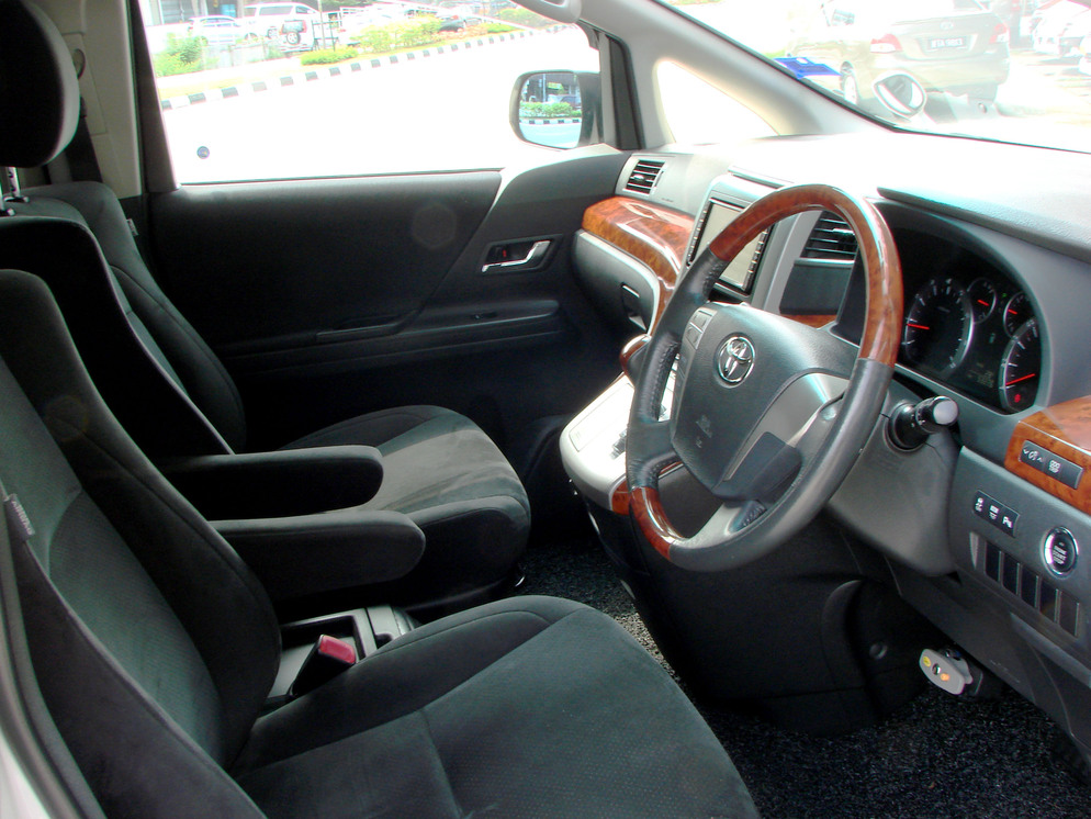 Toyota Vellfife 2.4 Z-Platinium 2010