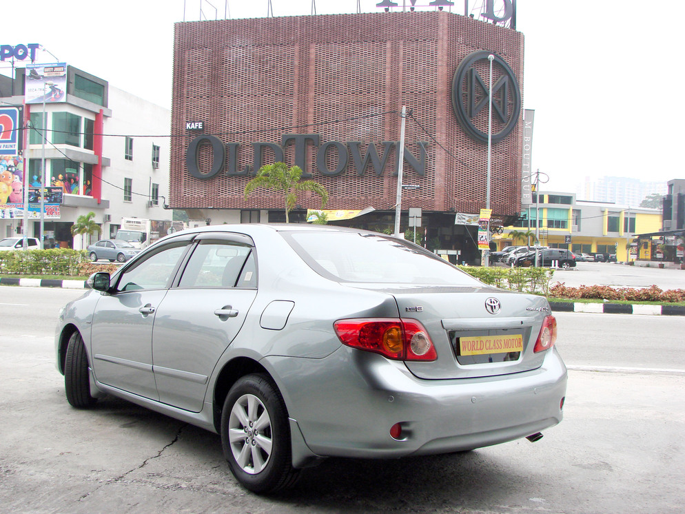 Toyota Corolla Altis 1.6 E (Auto) 2010