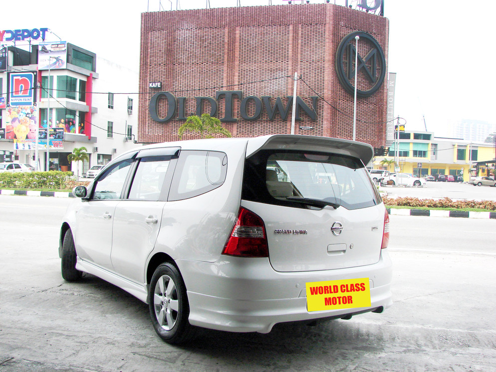 Nissan Grand Livina 1.6 (Auto) 2011