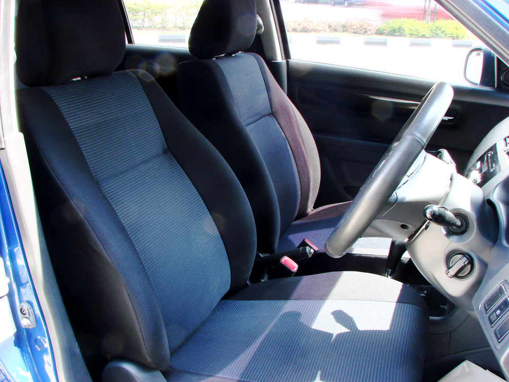 Suzuki Swift 1.5 Sport (Auto) 2012