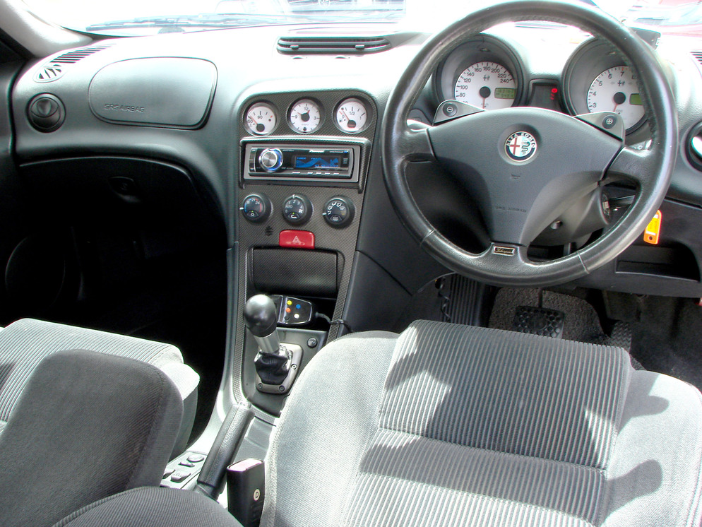 Alfa Romeo 156 2.0 Twin Spark (Semi Manual) 2001