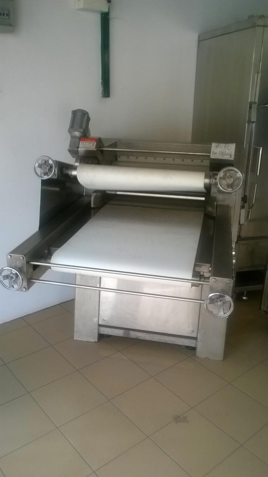 AUTO DOUGH ROLLER