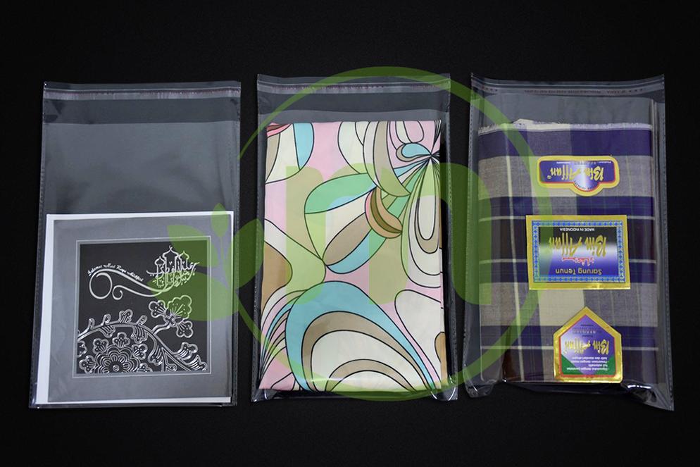 Self Adhesive Plastic 18x25cm
