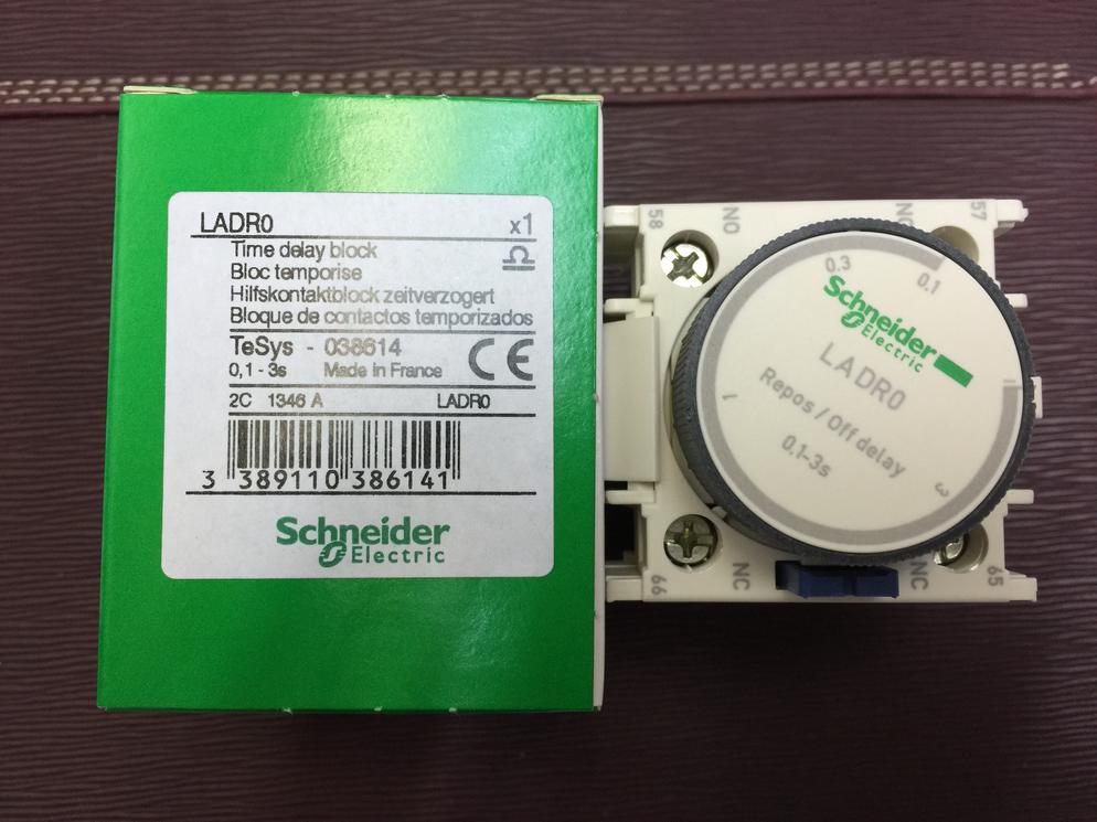 Schneider  Timer Delay LAD-R0