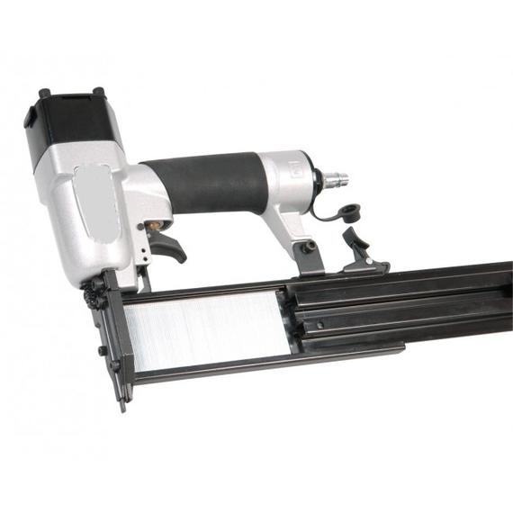 AIR TACKER