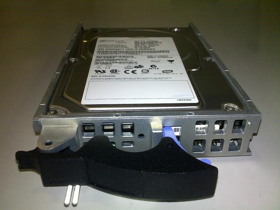 00P2676 IBM 36.4GB U320 HOT SWAP 10K RPM SCSI HDD