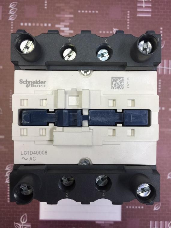 Schneider Contractor LC1-D40008