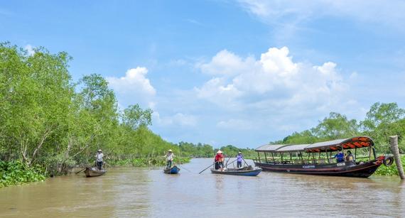 4D3N Ho Chi Minh / Cu Chi Tunnel / My Tho