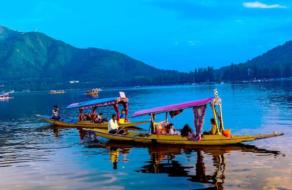 6D5N New Delhi / Srinagar / Agra
