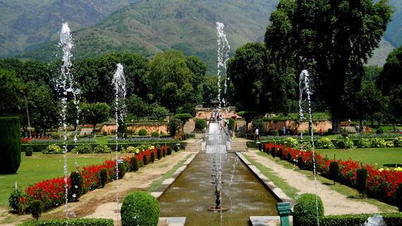 6D5N New Delhi / Srinagar / Agra