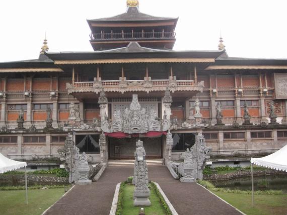 4D3N Jakarta / Bandung