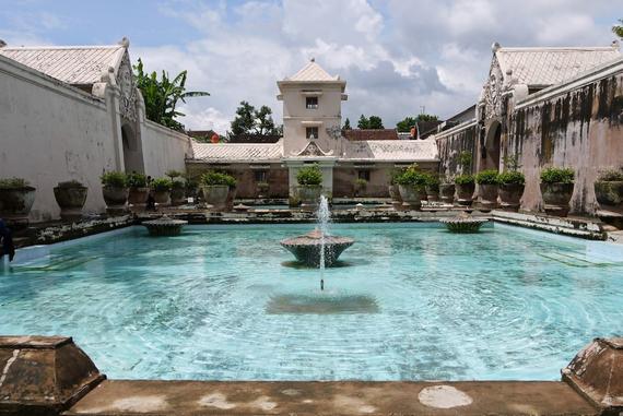 4D3N Yogyakarta / Borobudur / Solo