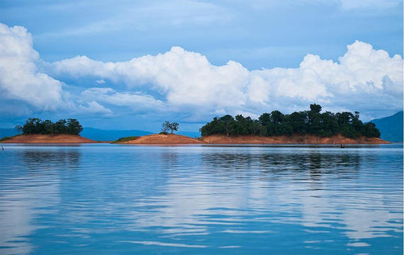 6D5N Vientiane / Nam Ngum Lake / Vangvieng / Luang Prabang/ Pak Ou Caves