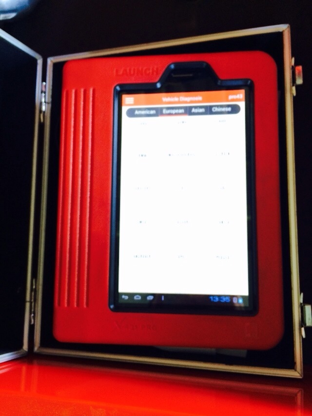 เครื่อง Automotive Diagnositc Scanner