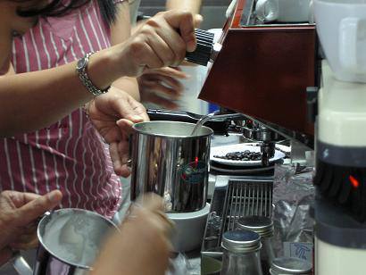 สอนชงกาแฟสด