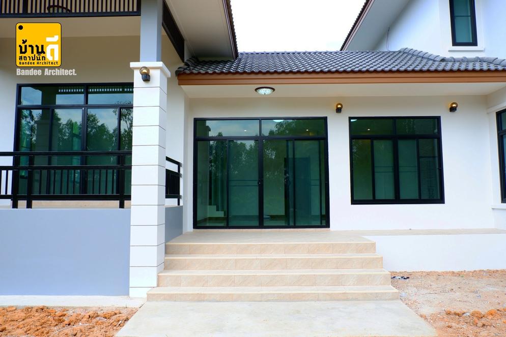 งานก่อสร้างบ้านคุณอภิชาติ กุลธานี