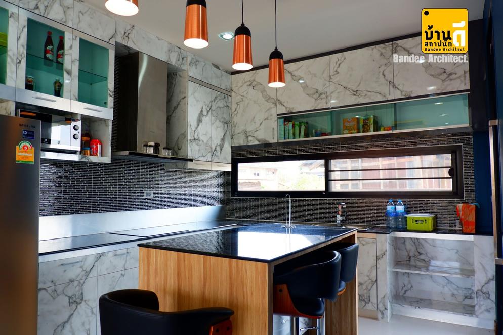 งานสร้างบ้าน ตกแต่งภายใน สระว่ายน้ำของคุณบราลี ซวาเบอร์