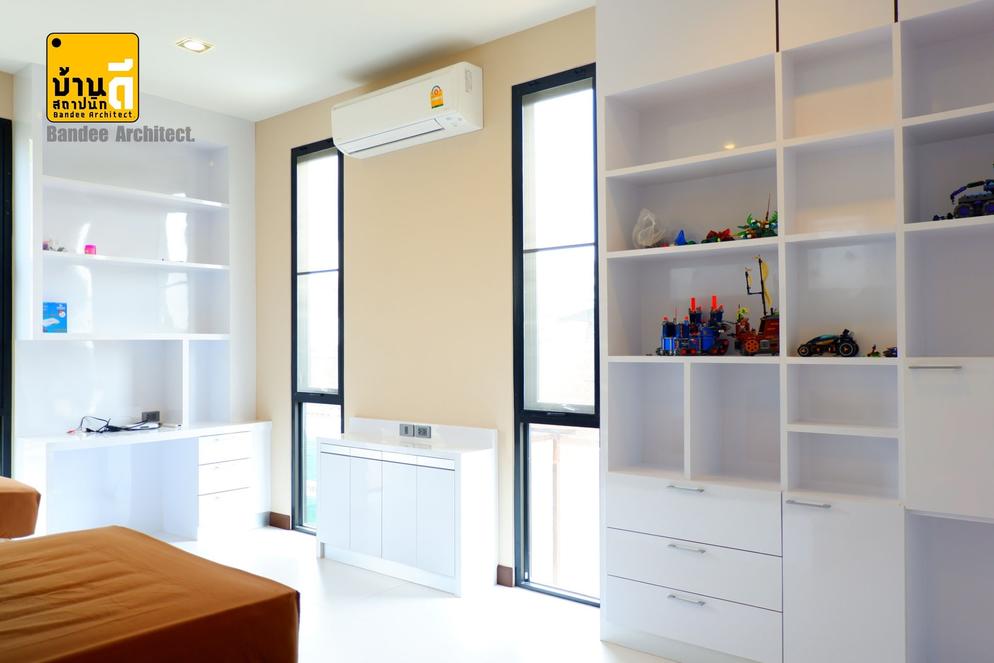 งานสร้างบ้าน ตกแต่งภายใน สระว่ายน้ำของคุณบราลี ซวาเบอร์