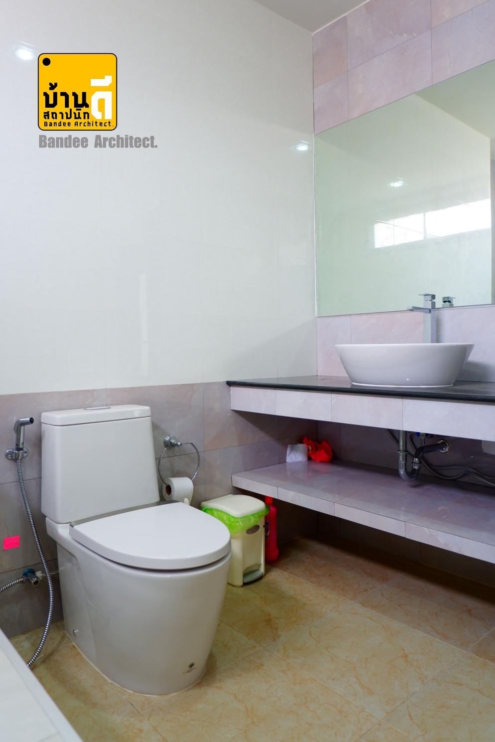 งานสร้างบ้าน ตกแต่งภายใน สระว่ายน้ำของคุณบราลี ซวาเบอร์