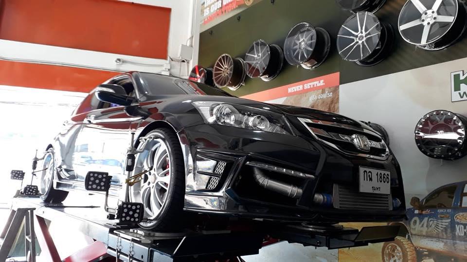 เปลี่ยนยาง Falken และล้อ 20 ที่ CS.automax 2555