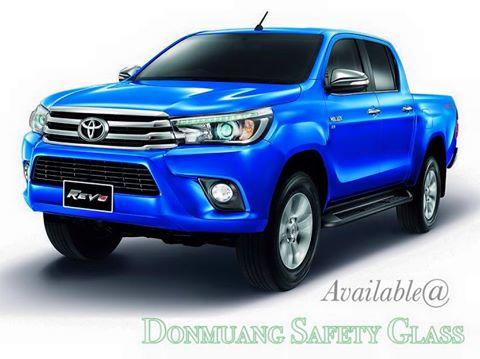 กระจกบังลมหน้า Toyota Hilux Revo