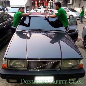 ผลงานการติดตั้งกระจกรถยนต์ Volvo 740