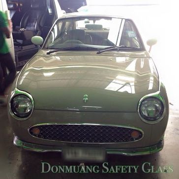 ผลงานการติดตั้งกระจกรถยนต์ Nissan Figaro