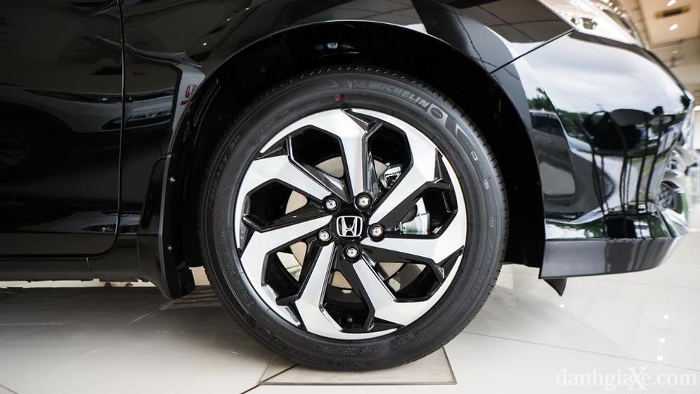 Honda Accord 2017 (6)
