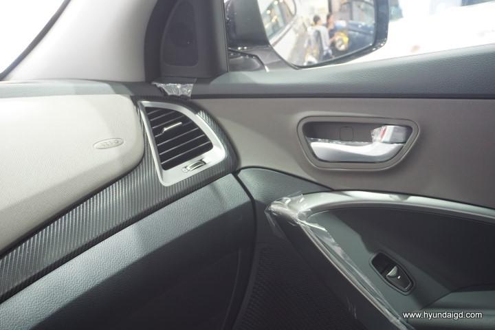 Hyundai Santa Fe 2017 (15)