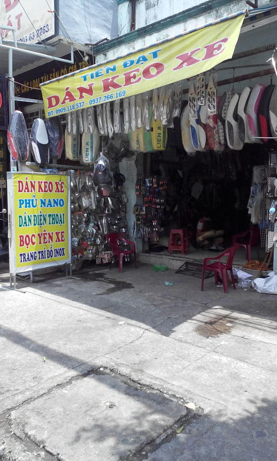 Cửa Hàng Dán Keo Xe